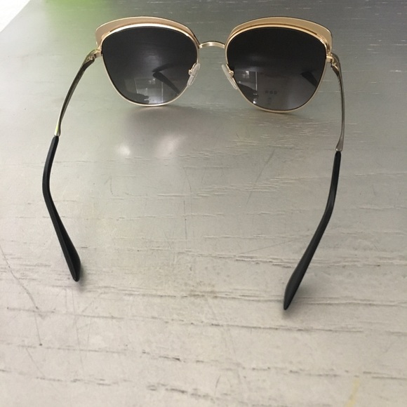 Prada Sunglasses - Picture 3 of 8